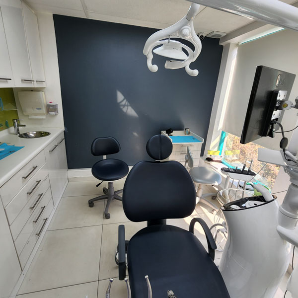 Clínica dental Naran. Consultoría médica dental con todo el equipamiento de mejor calidad.